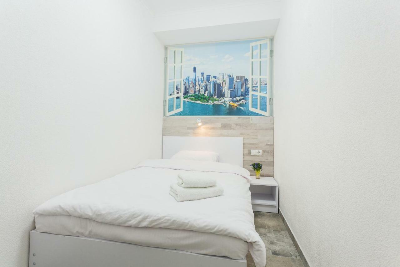 Skyhome Na Nauky Kiev Exterior foto